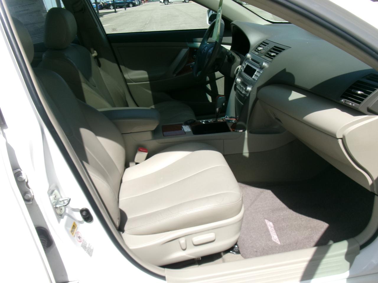 Toyota Camry XLE 2011