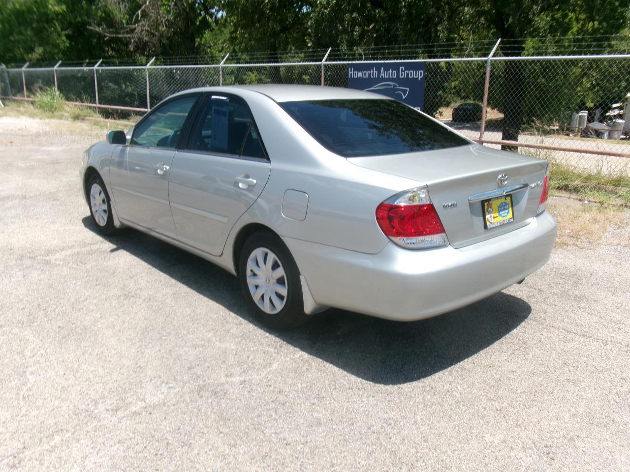 Toyota Camry LE 2005