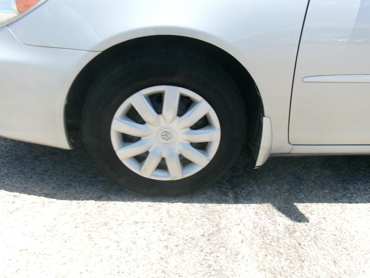 Toyota Camry LE 2005