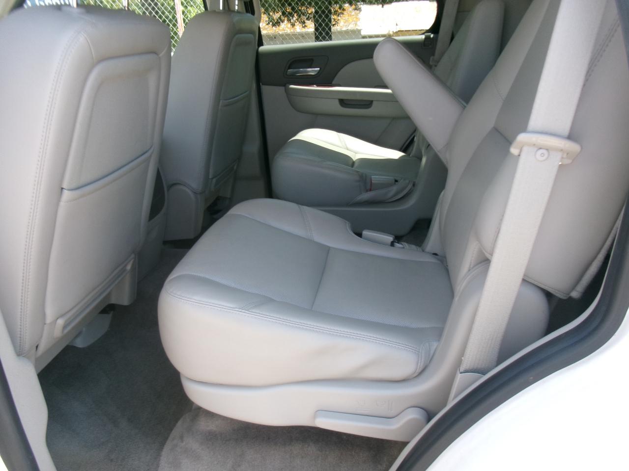 GMC Yukon SLT1 2WD 2011