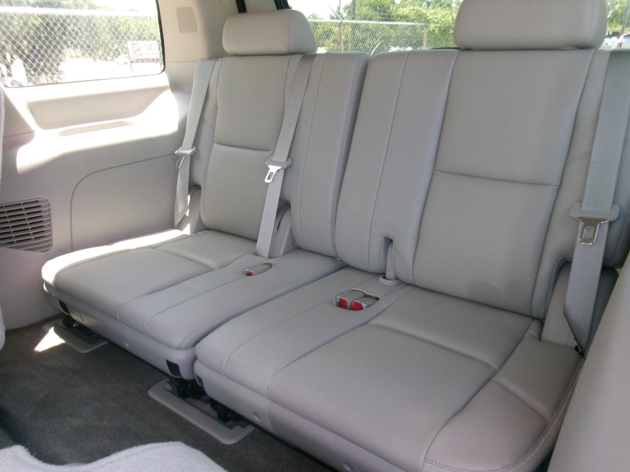 GMC Yukon SLT1 2WD 2011