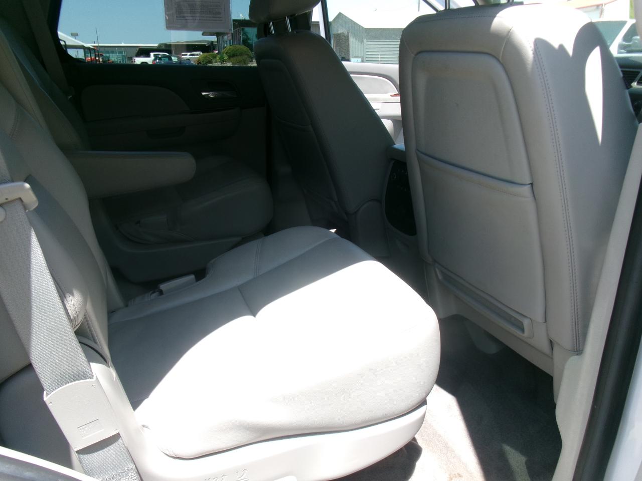 GMC Yukon SLT1 2WD 2011