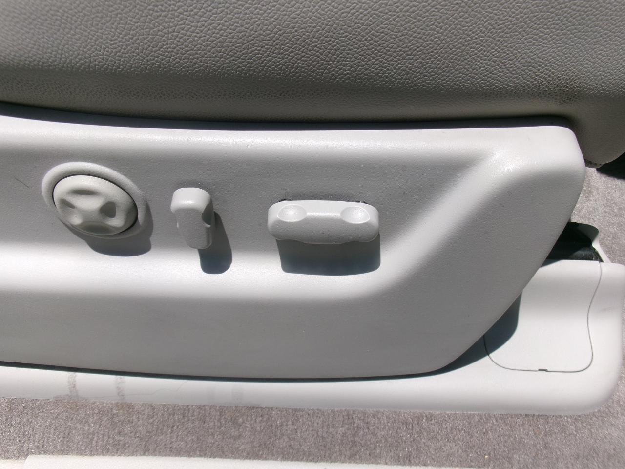 GMC Yukon SLT1 2WD 2011