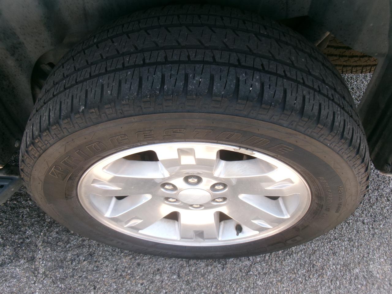 GMC Yukon SLT1 2WD 2011