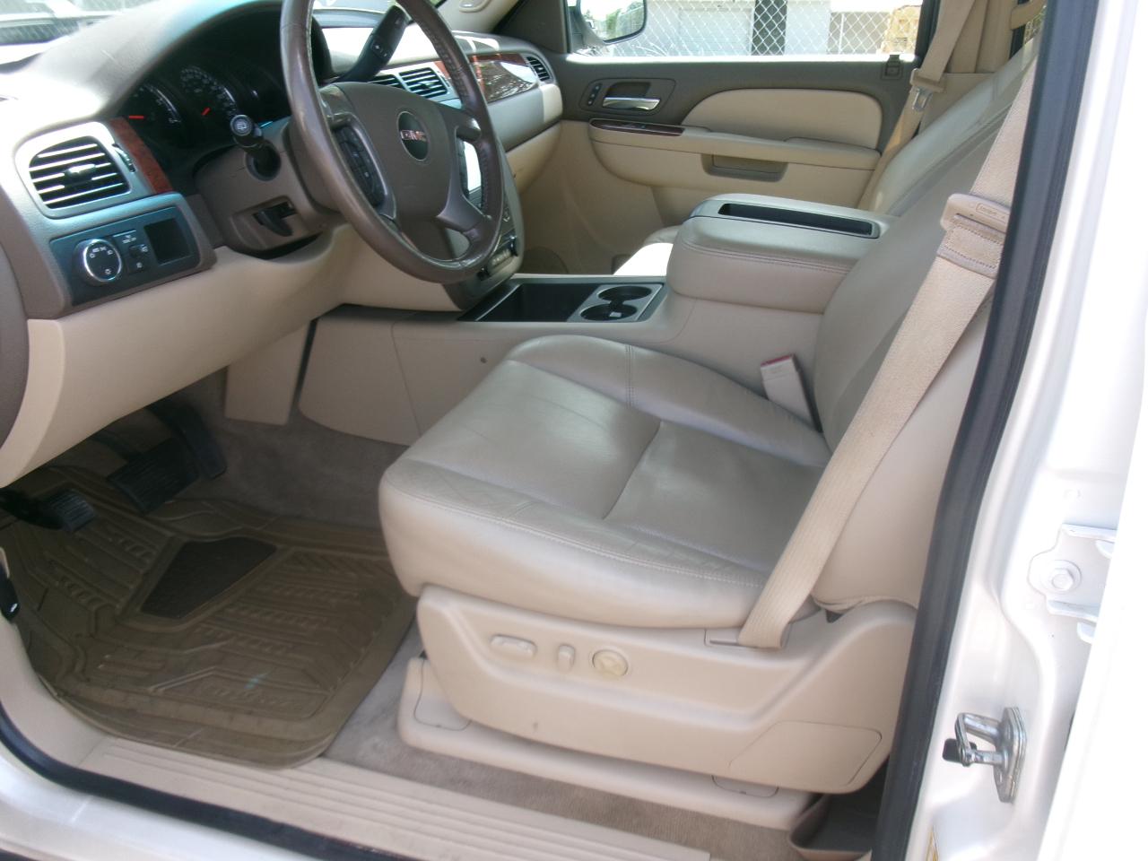 GMC Yukon XL SLT 2WD 2014