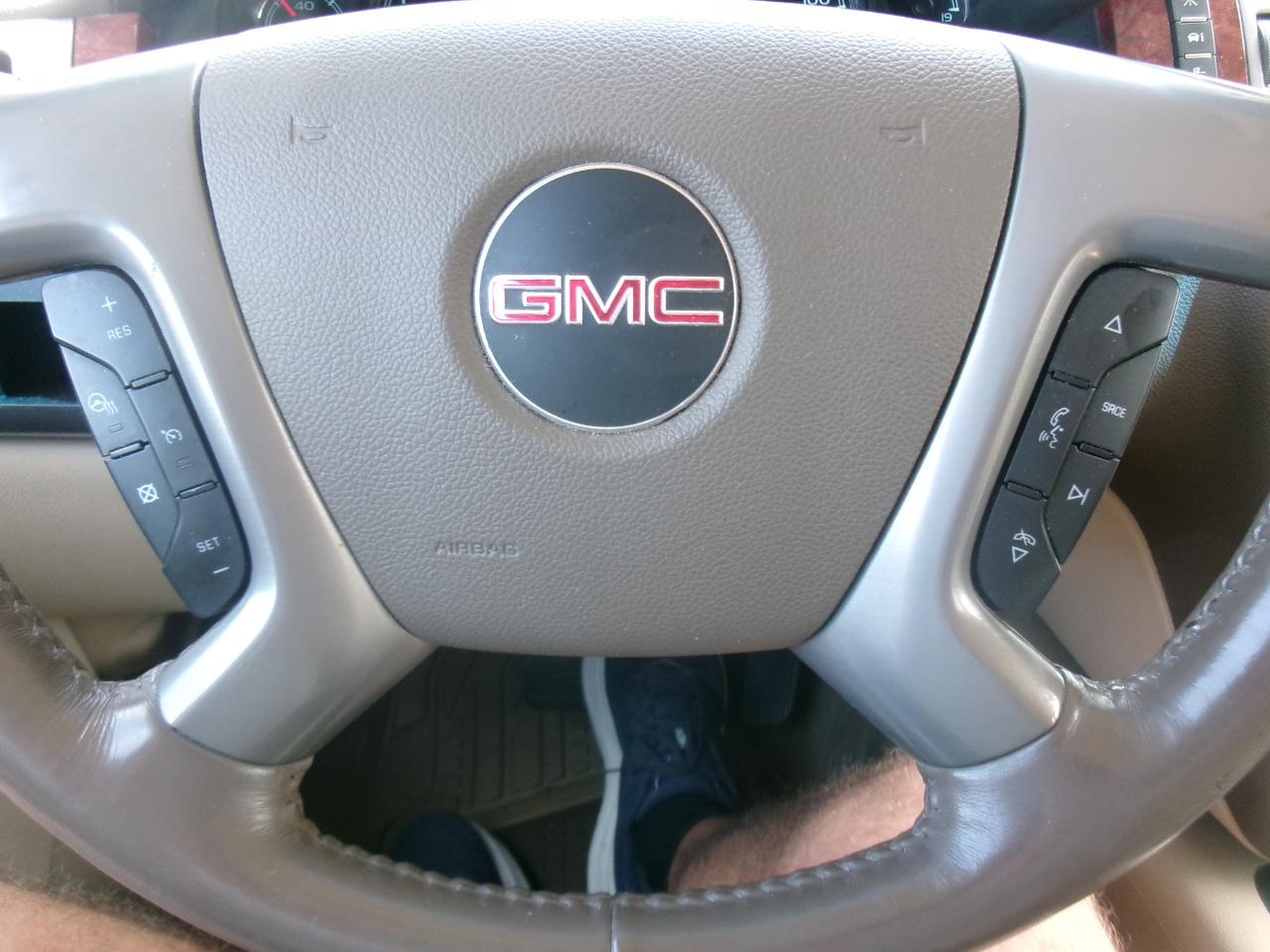 GMC Yukon XL SLT 2WD 2014