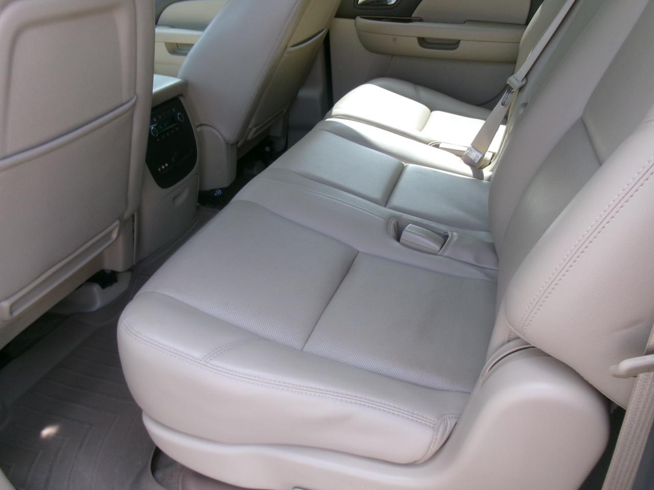 GMC Yukon XL SLT 2WD 2014