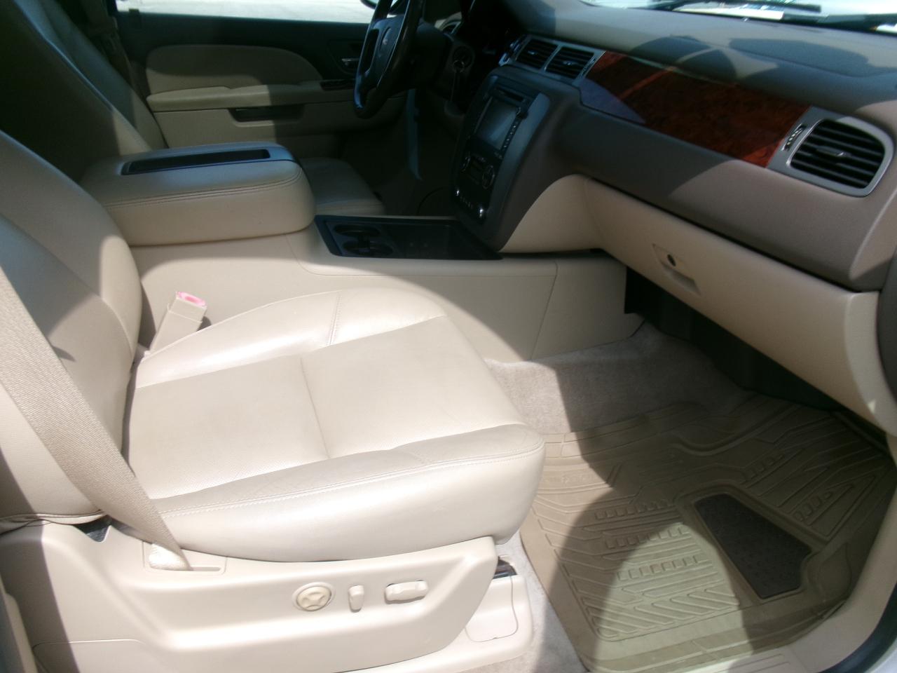 GMC Yukon XL SLT 2WD 2014