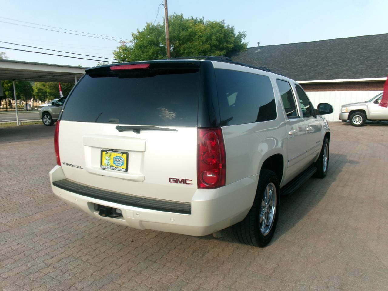 GMC Yukon XL SLT 2WD 2014