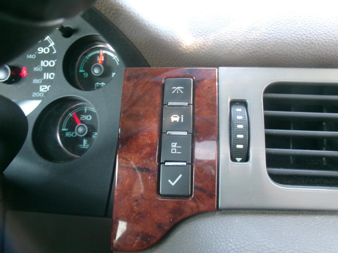 GMC Yukon XL SLT 2WD 2014