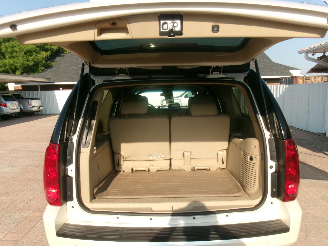 GMC Yukon XL SLT 2WD 2014