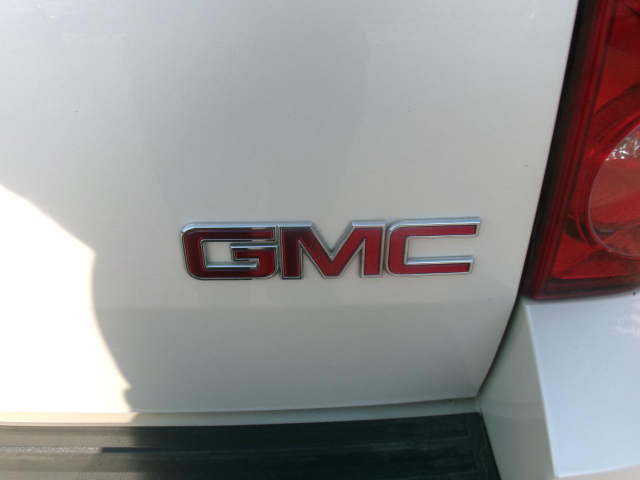 GMC Yukon XL SLT 2WD 2014