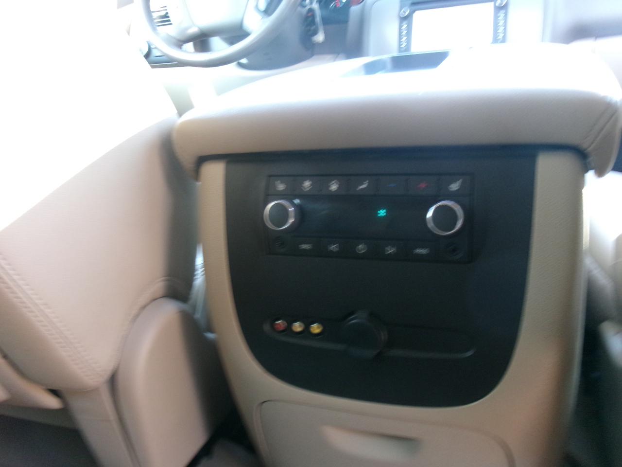 GMC Yukon XL SLT 2WD 2014