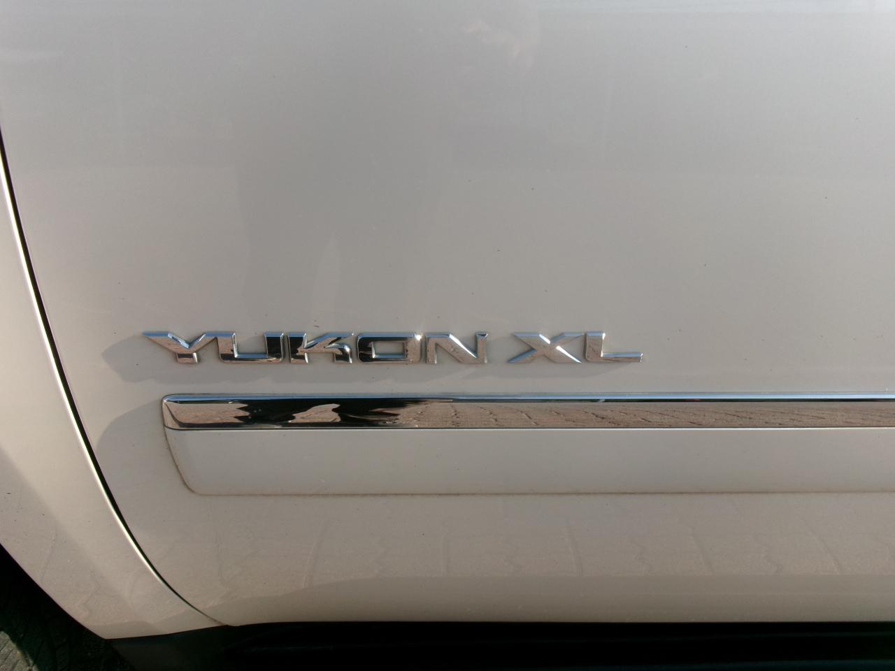 GMC Yukon XL SLT 2WD 2014