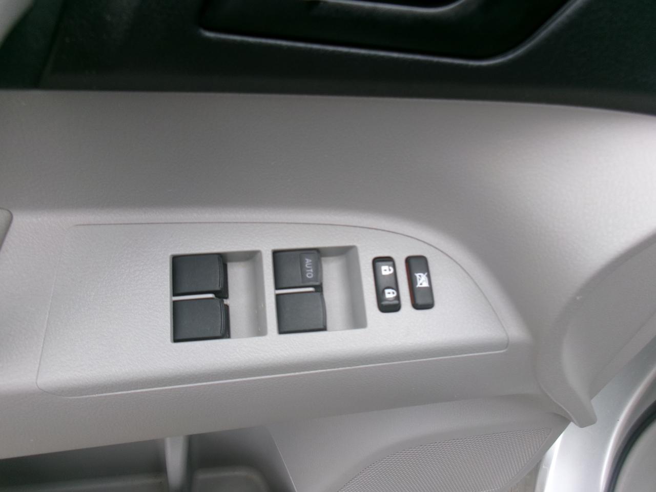 Toyota Highlander 2WD 2010
