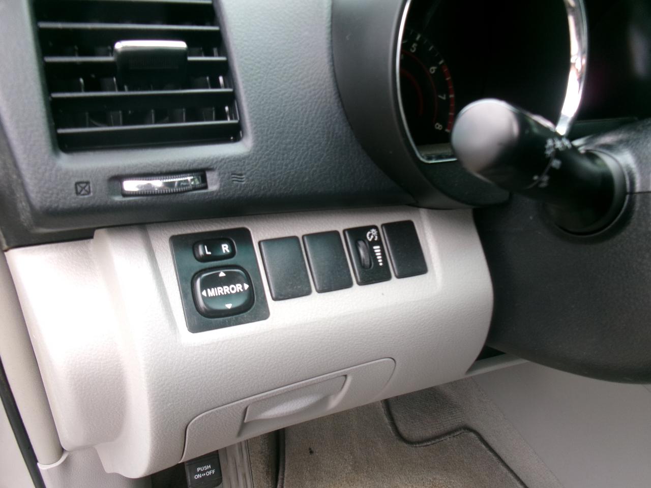 Toyota Highlander 2WD 2010