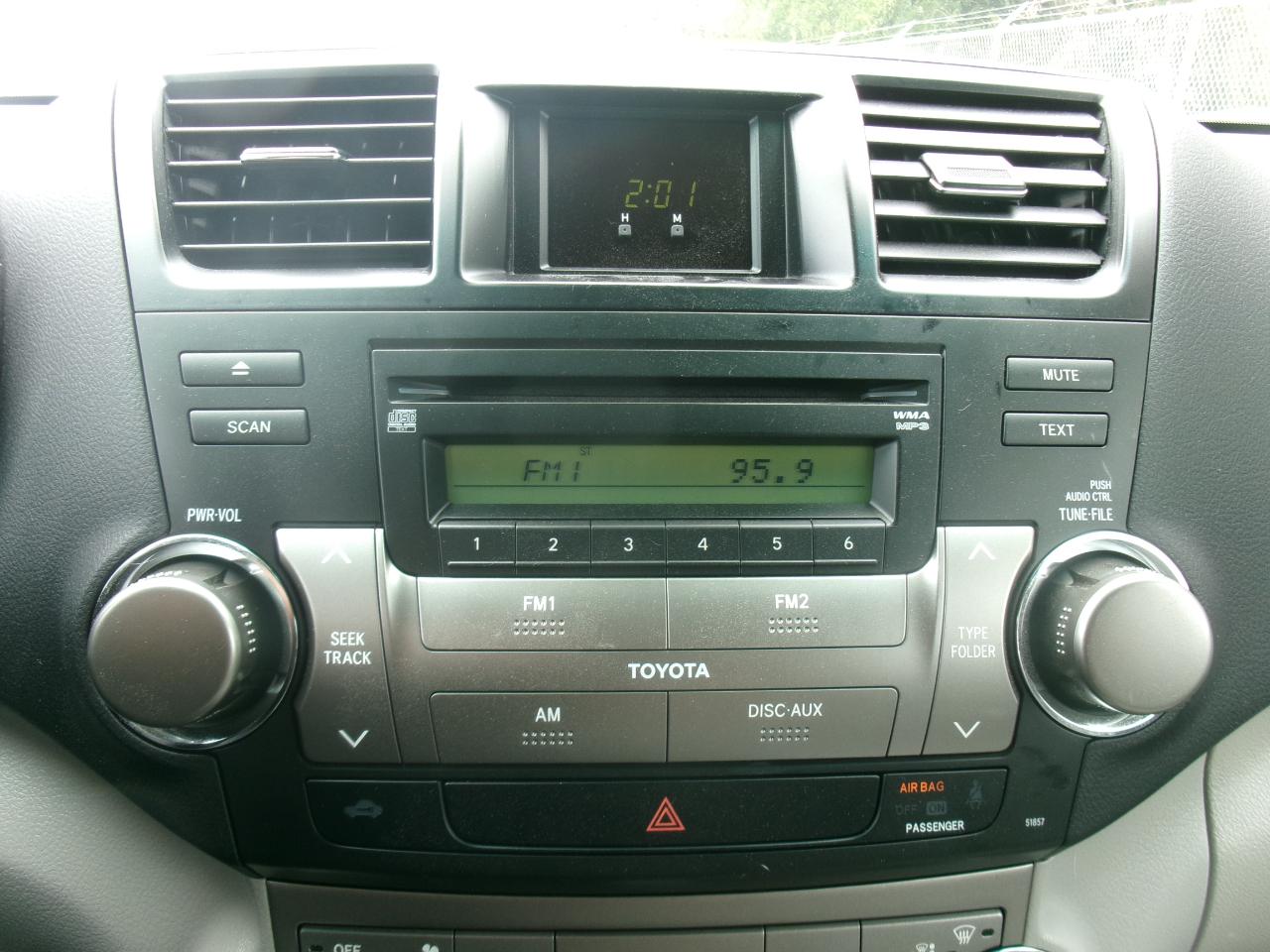 Toyota Highlander 2WD 2010