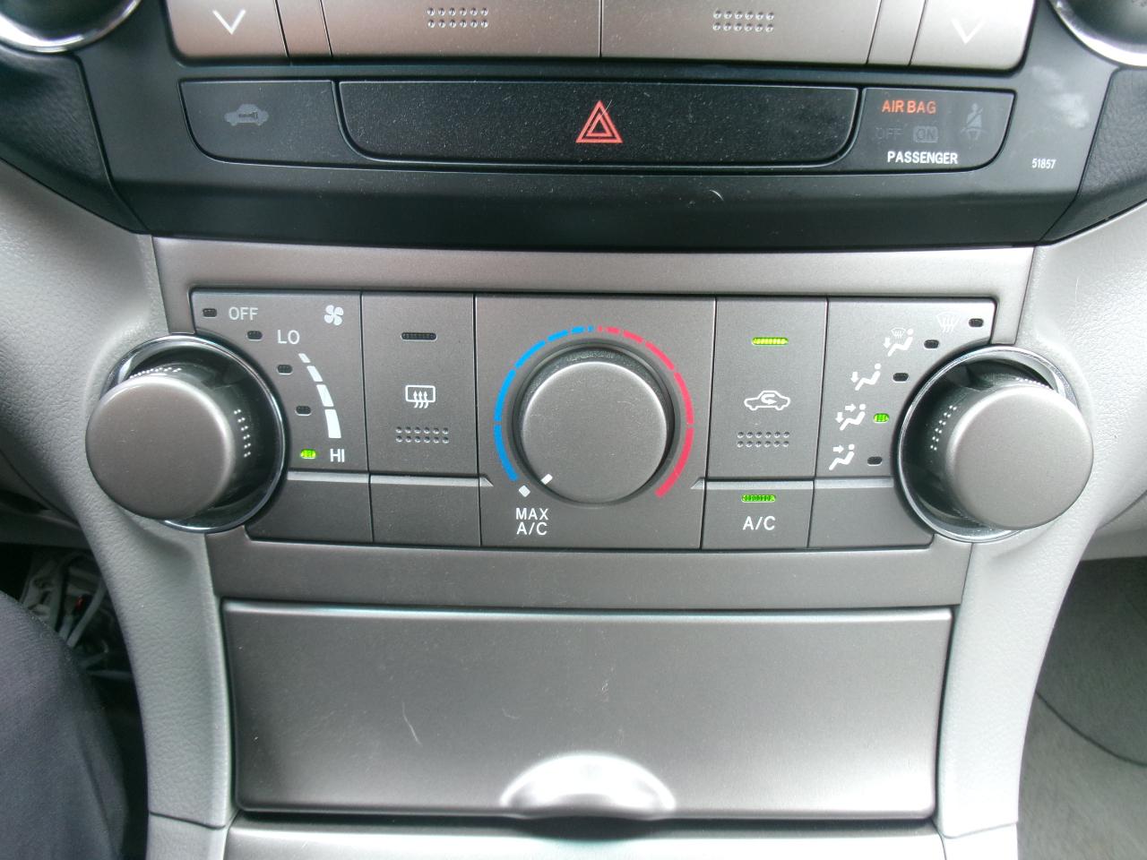 Toyota Highlander 2WD 2010