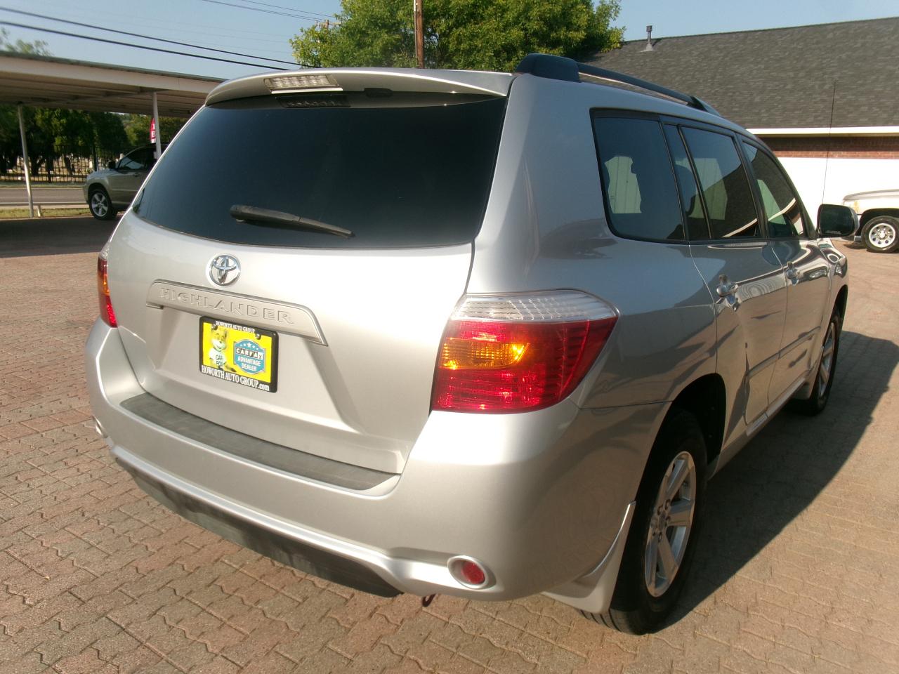 Toyota Highlander 2WD 2010