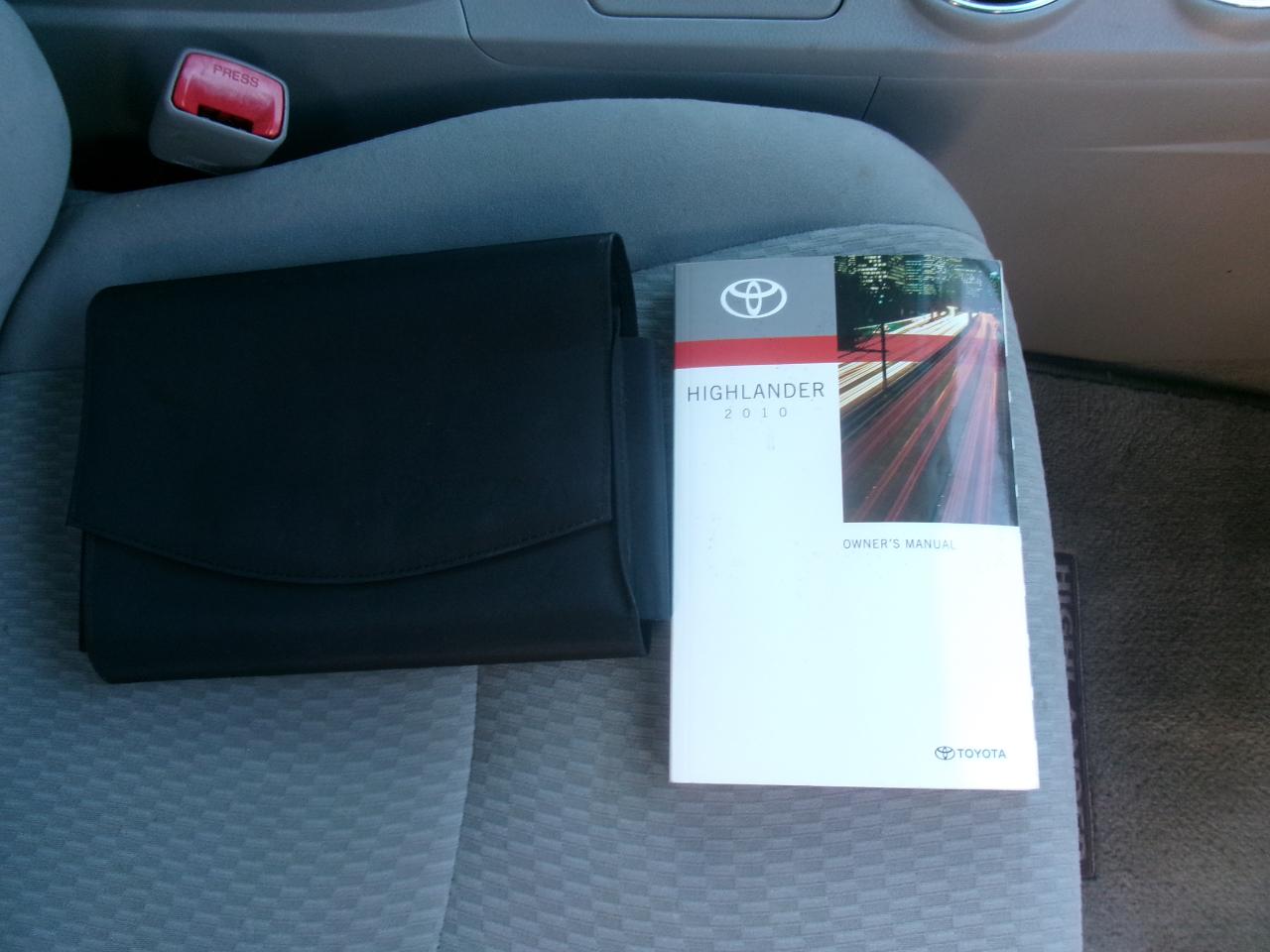 Toyota Highlander 2WD 2010