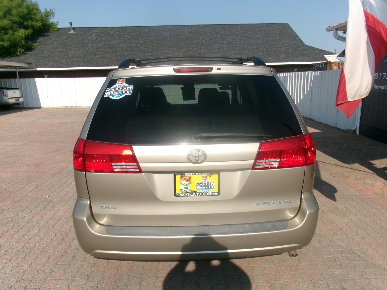 Toyota Sienna XLE 2005