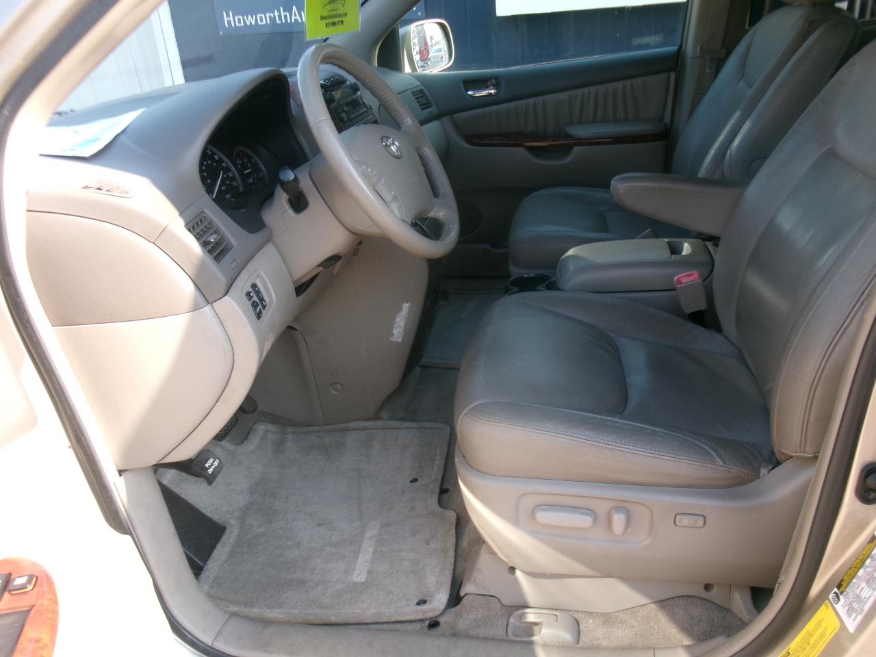Toyota Sienna XLE 2005