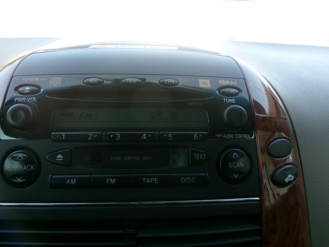 Toyota Sienna XLE 2005