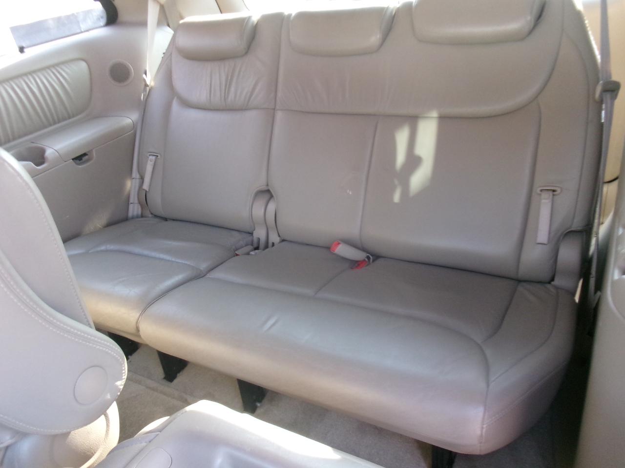 Toyota Sienna XLE 2005