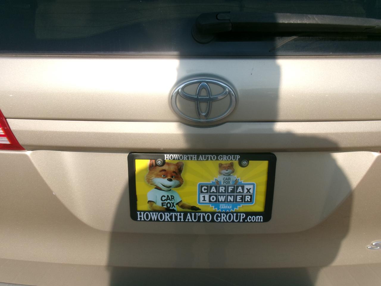 Toyota Sienna XLE 2005