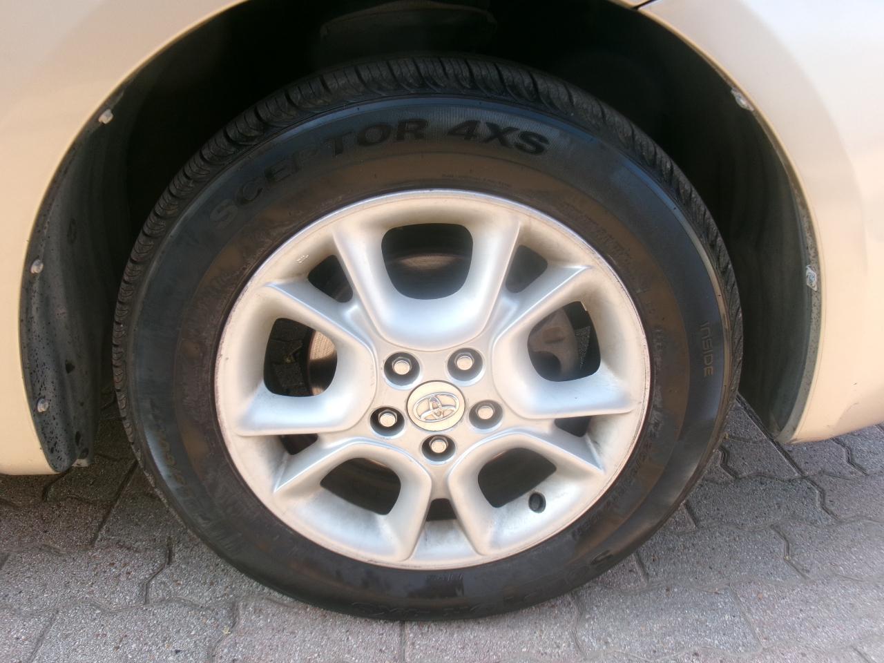 Toyota Sienna XLE 2005
