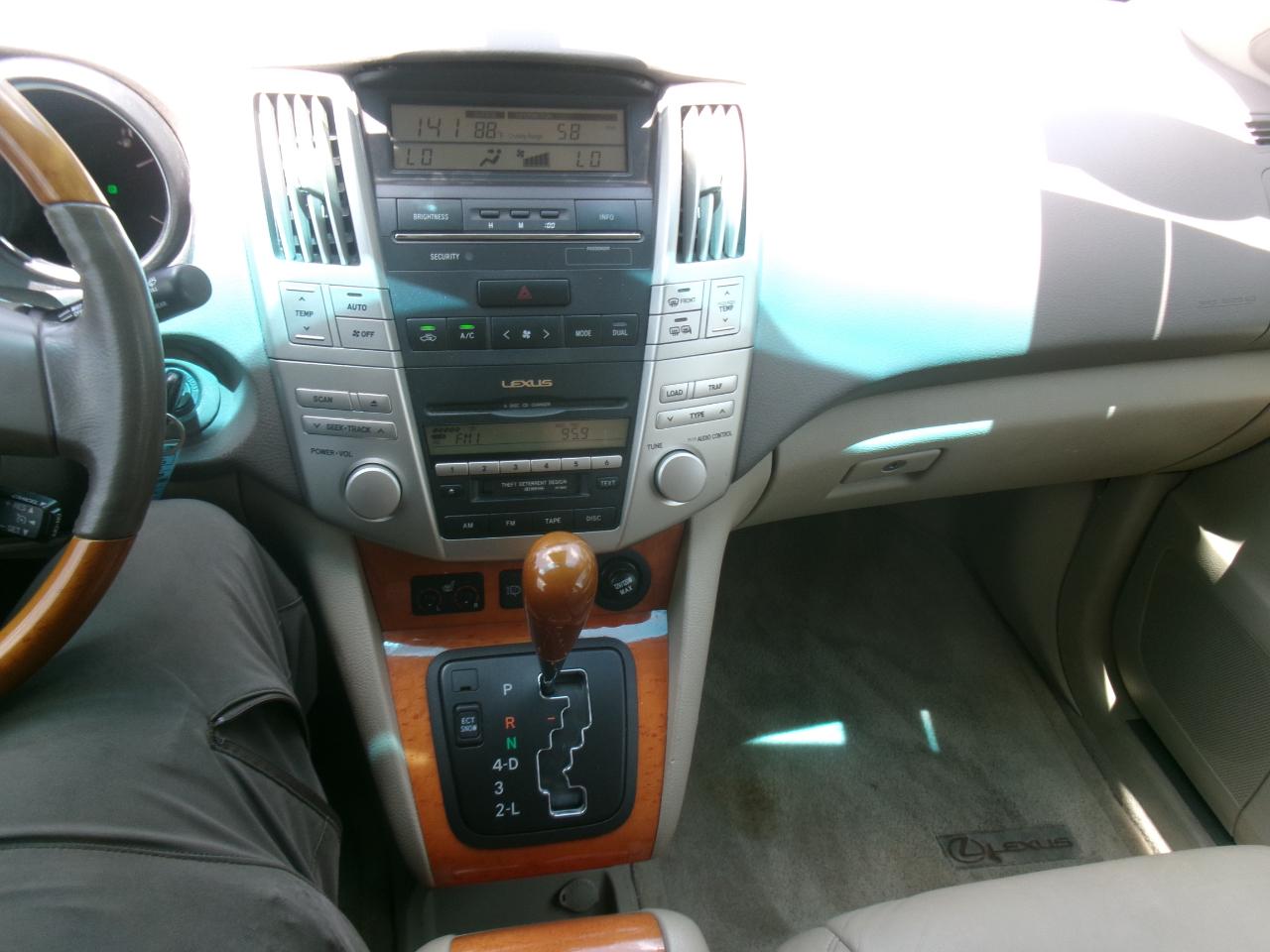 Lexus RX 330 FWD 2005
