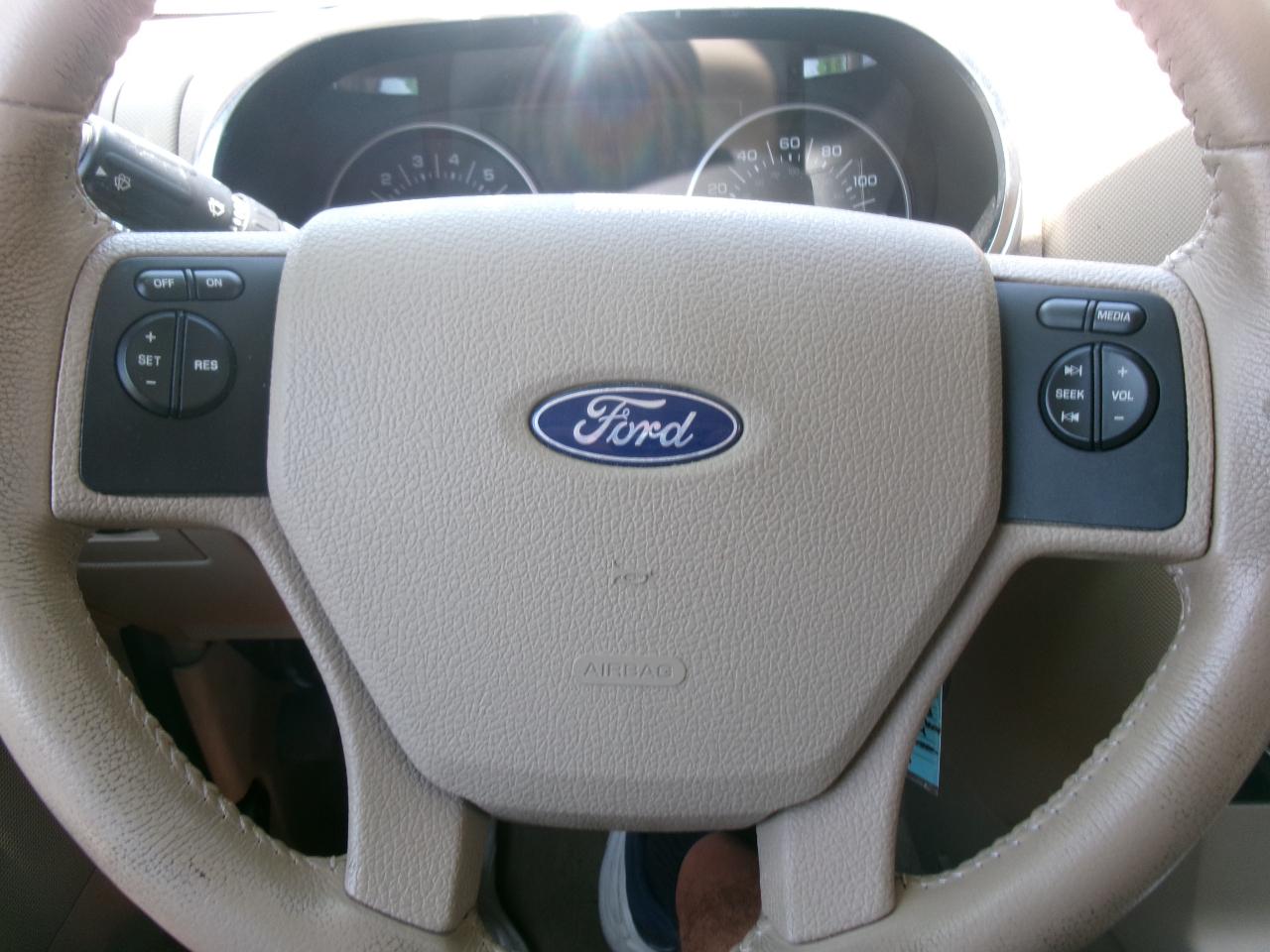 Ford Explorer XLT 4.0L 4WD 2008