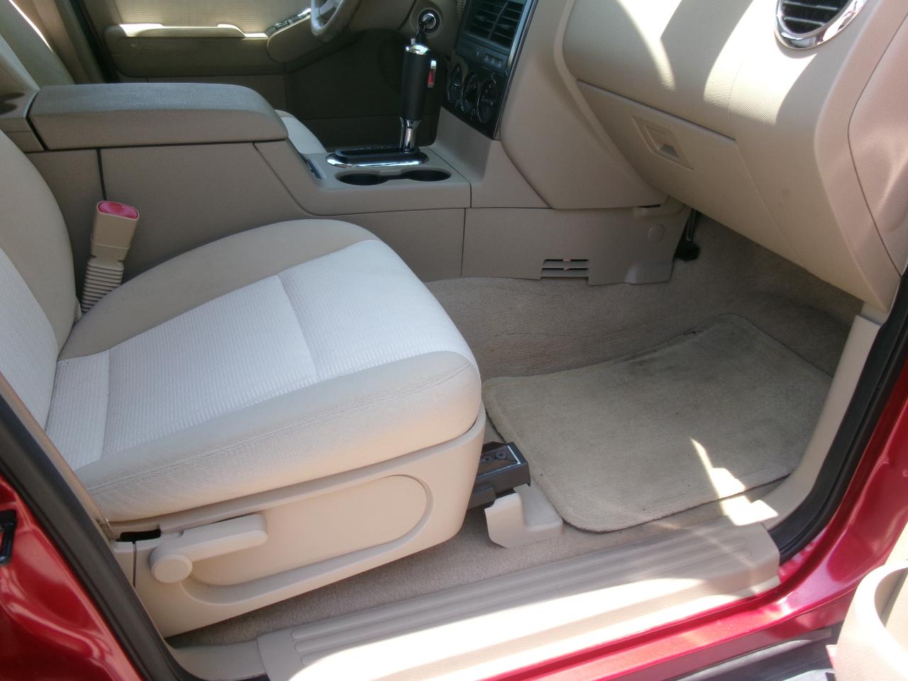 Ford Explorer XLT 4.0L 4WD 2008