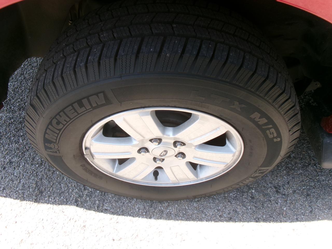 Ford Explorer XLT 4.0L 4WD 2008