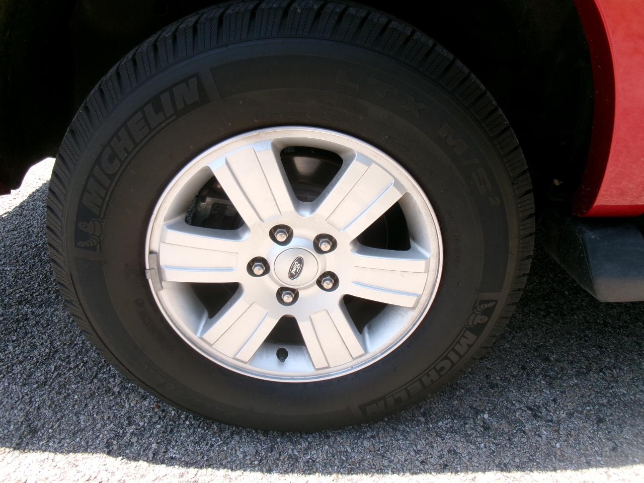 Ford Explorer XLT 4.0L 4WD 2008