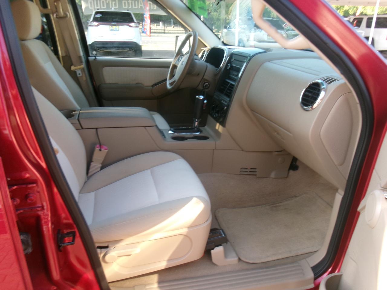 Ford Explorer XLT 4.0L 4WD 2008