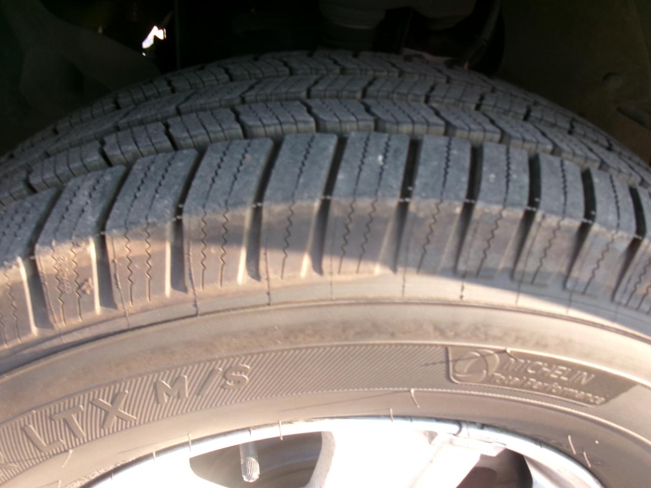 Ford Explorer XLT 4.0L 4WD 2008