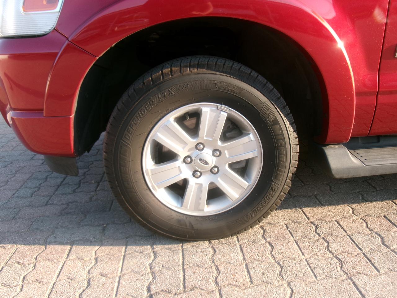 Ford Explorer XLT 4.0L 4WD 2008