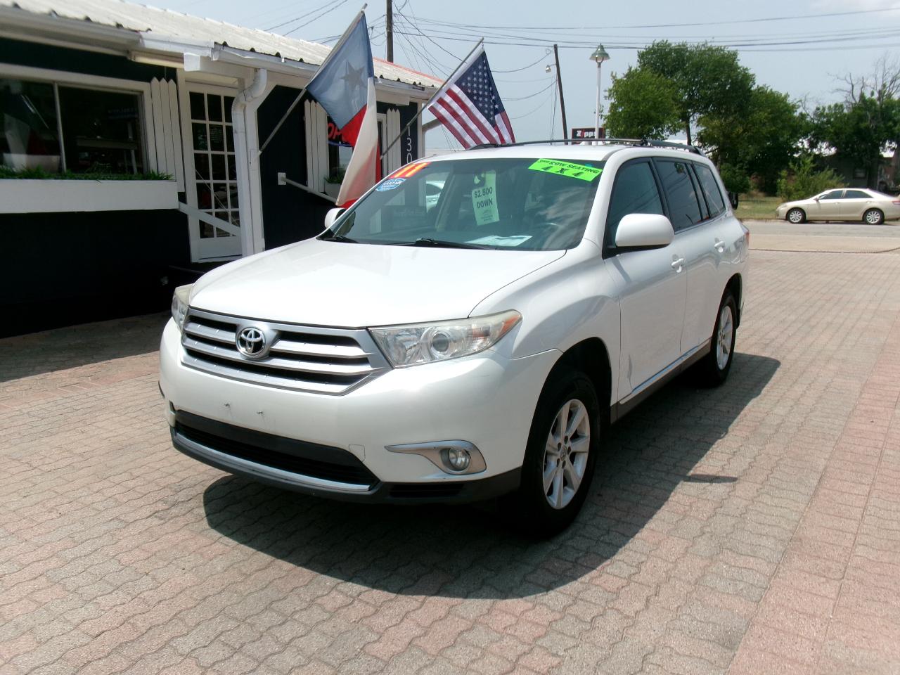 Toyota Highlander Base 4WD 2011
