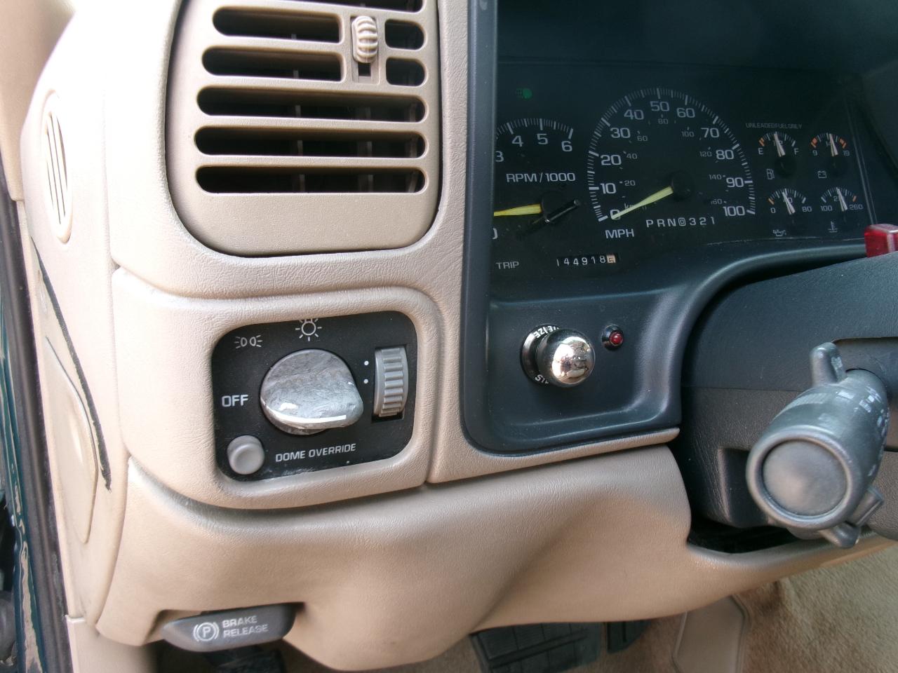 Chevrolet C/K 1500 Ext. Cab 6.5-ft. Bed 4WD 1998
