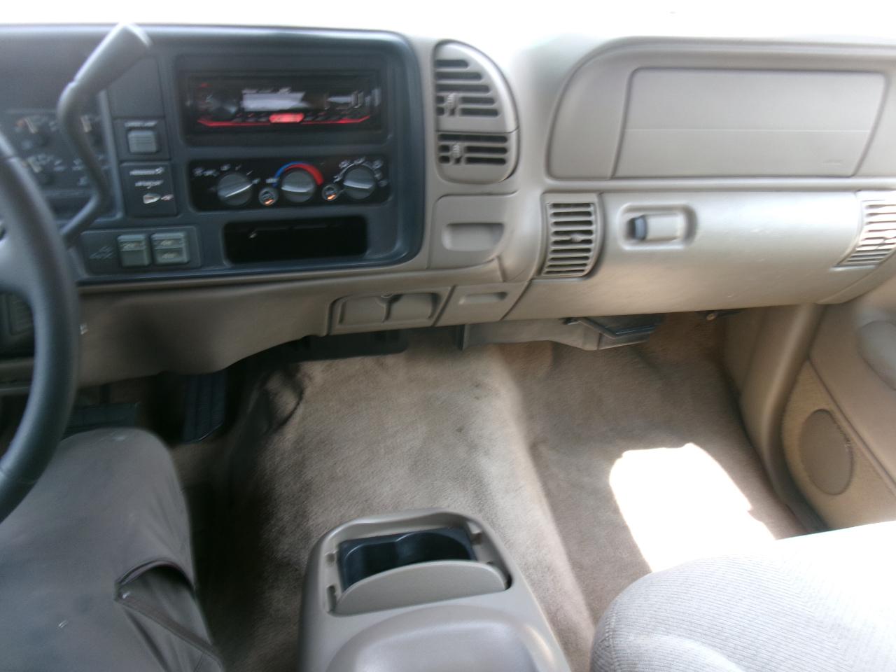 Chevrolet C/K 1500 Ext. Cab 6.5-ft. Bed 4WD 1998
