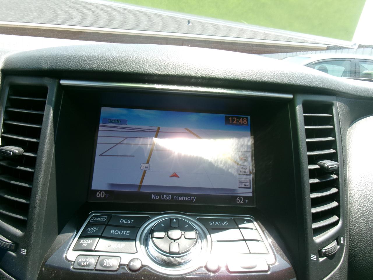 Infiniti QX70 Base AWD 2017