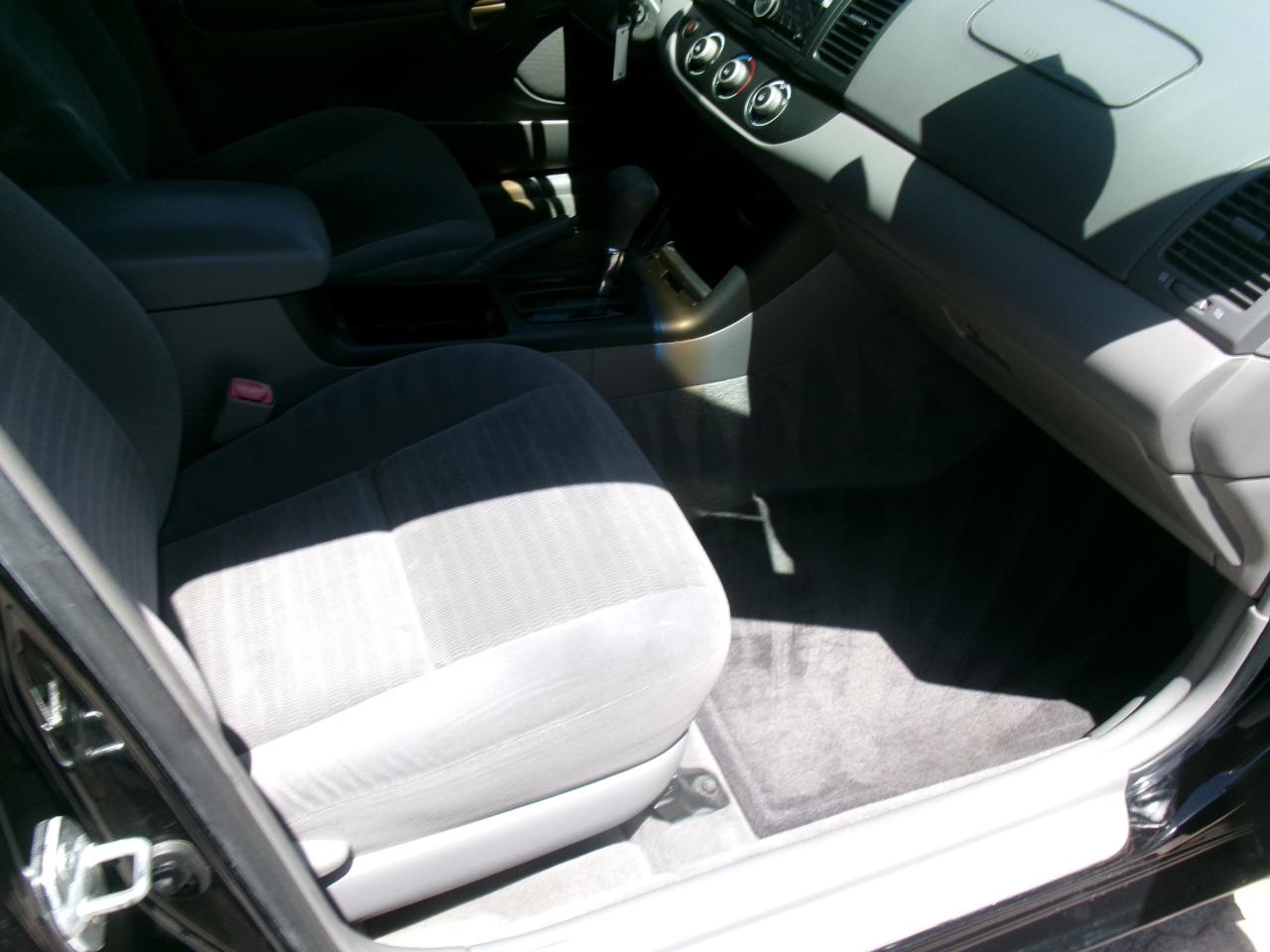 Toyota Camry LE 2006