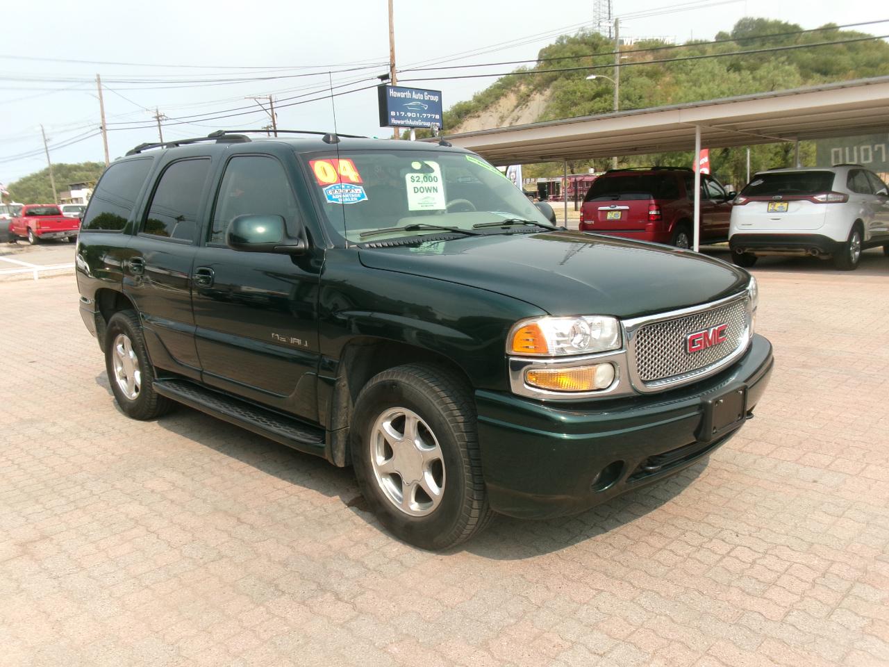 GMC Yukon Denali Base 2004