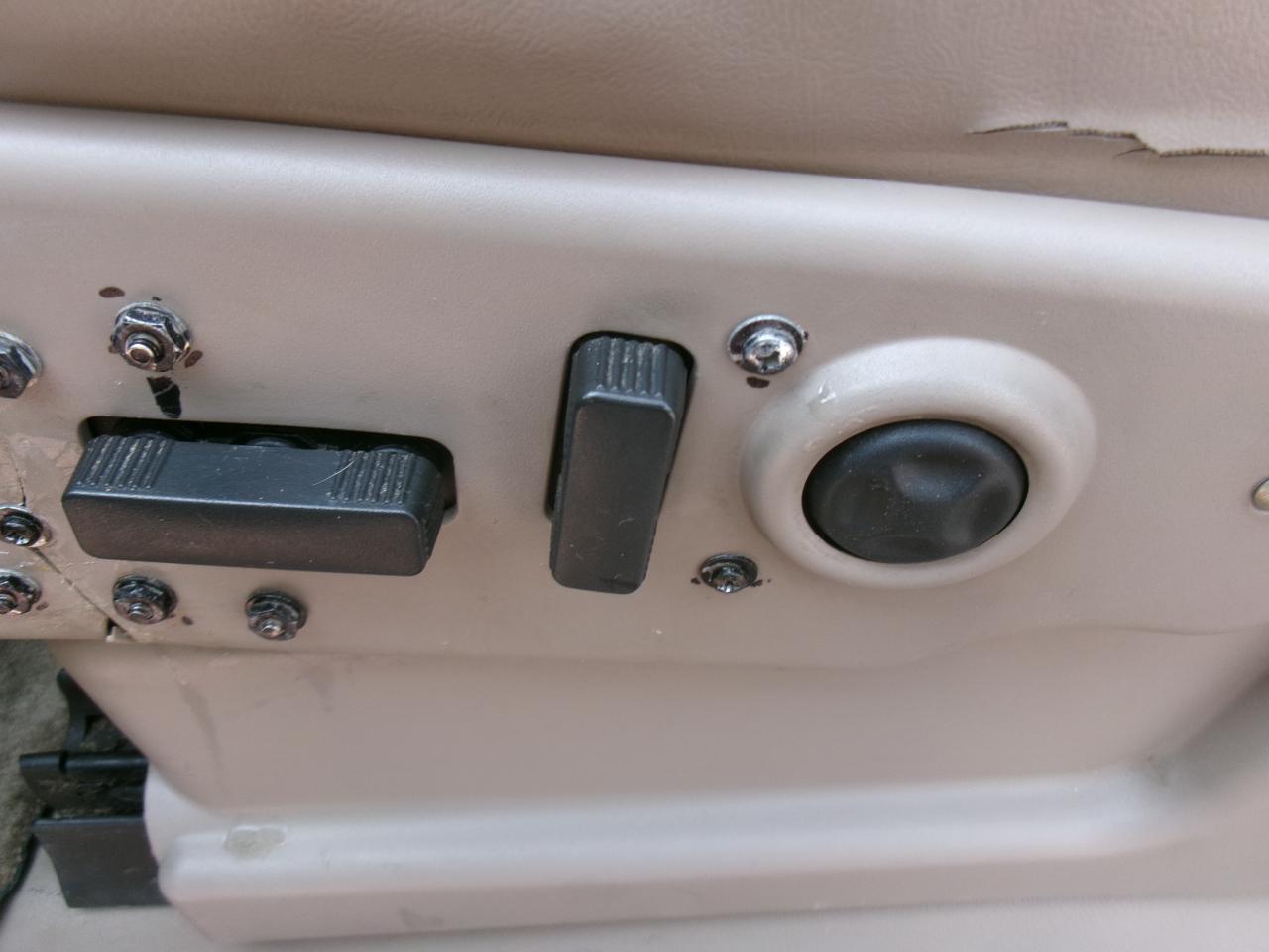 GMC Yukon Denali Base 2004