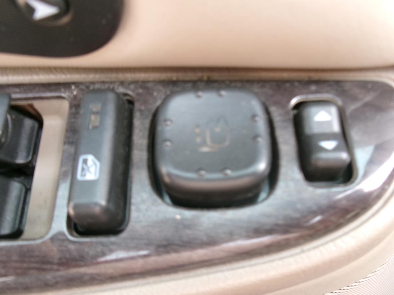 GMC Yukon Denali Base 2004