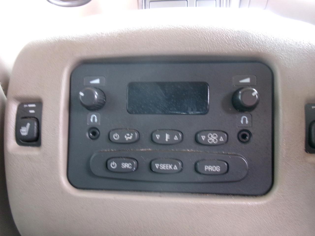 GMC Yukon Denali Base 2004