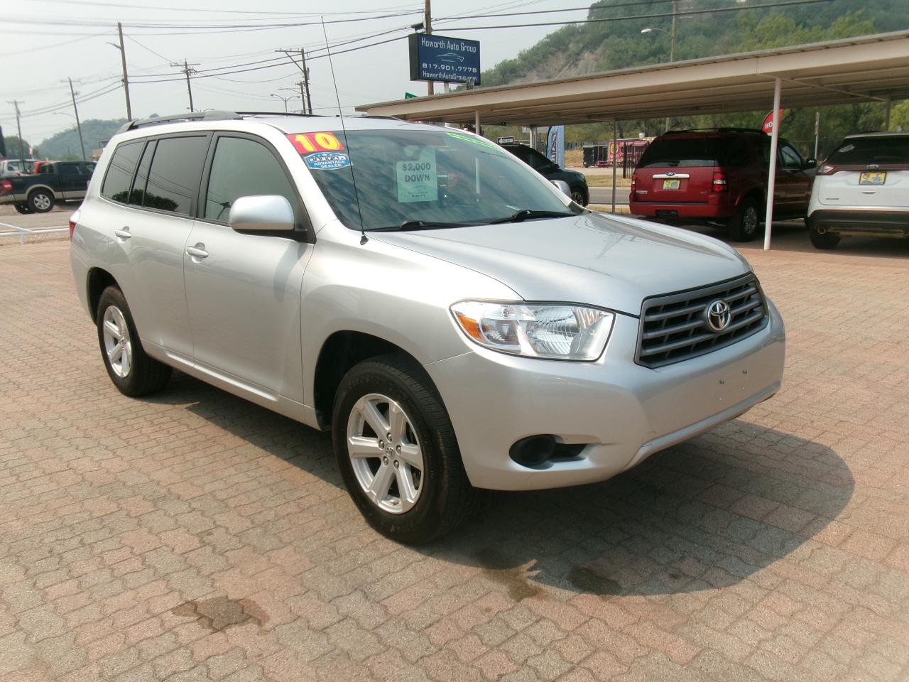 Toyota Highlander Base 2WD I4 2010