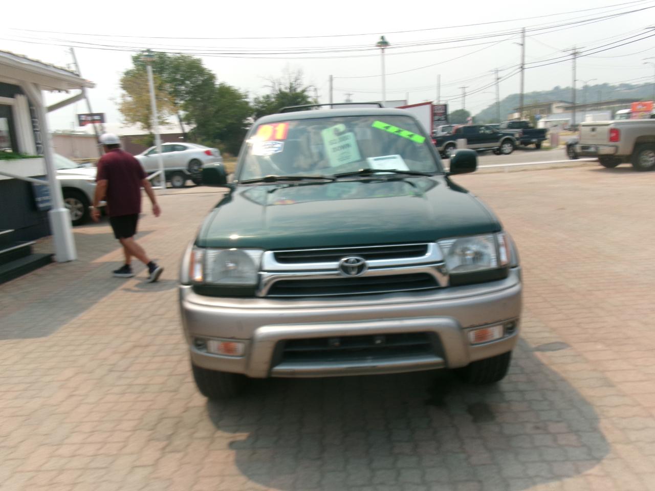 Toyota 4Runner Limited 4WD 2001