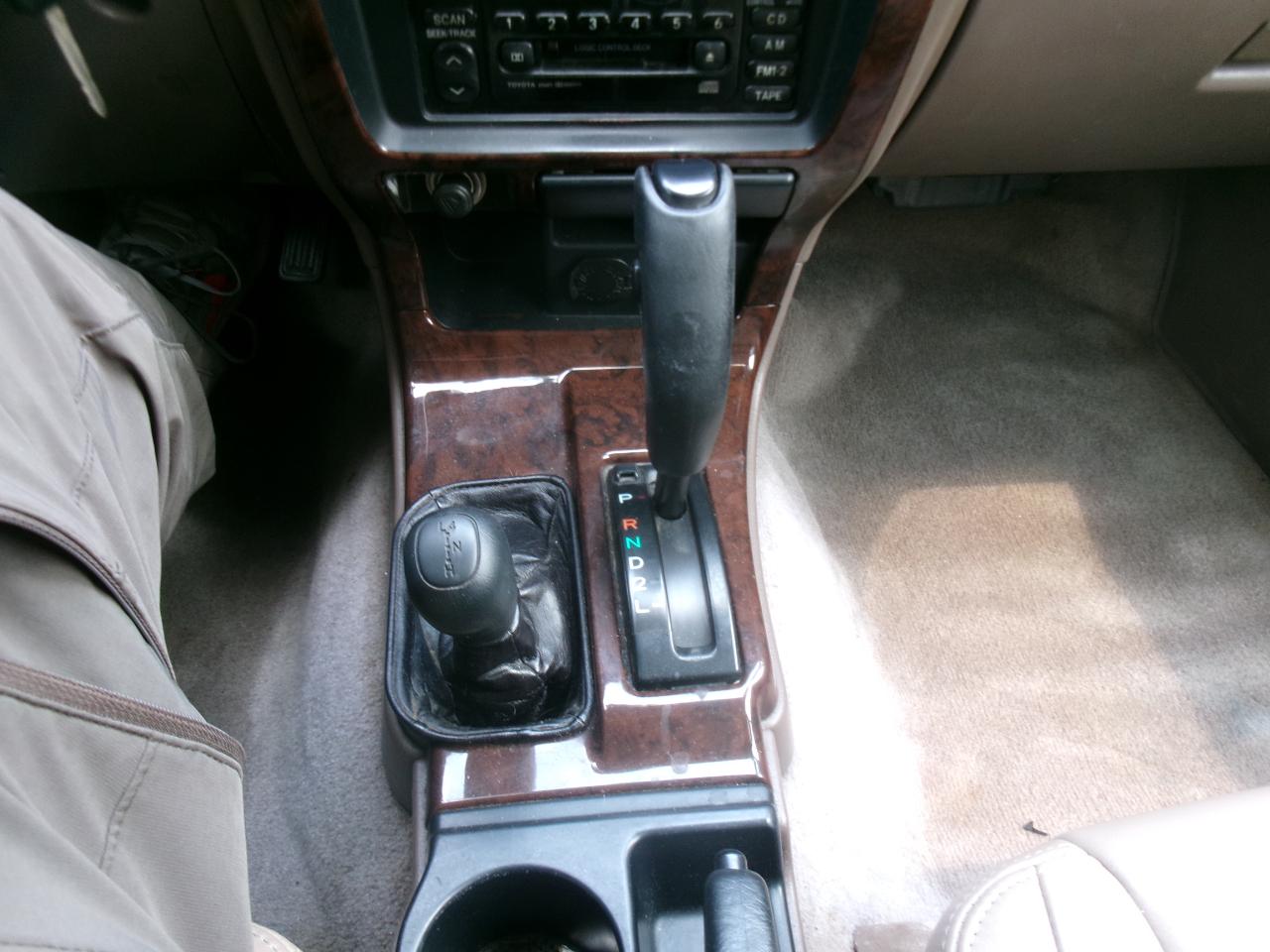 Toyota 4Runner Limited 4WD 2001